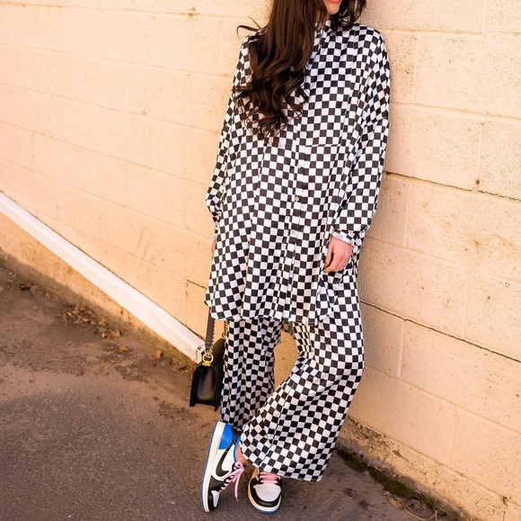 LALA ORIGINAL: Lala Satin Playsuit in Checkerboard - Picture 4 of 10